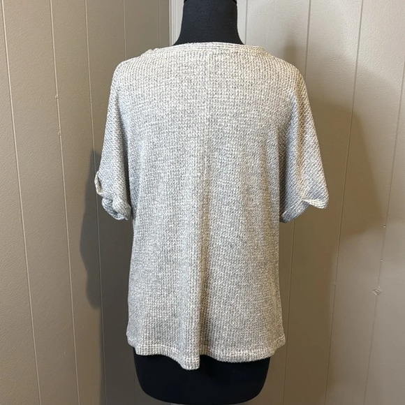 Z LUSH Anthropologie Women’s Large Rolled Short Sleeve Knit Twist Bottom Hem - Picture 5 of 6